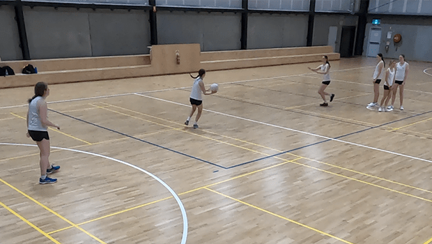 THROW AND GO CLUSTER BOMB NETBALL DRILL
